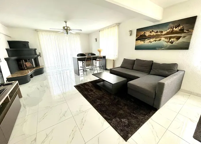 Luxurioeses Mit Pool Appartement *