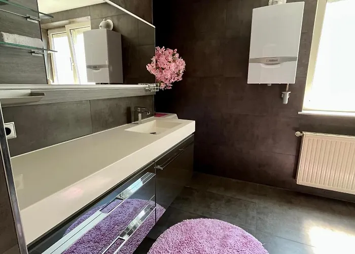 Luxurioeses Mit Pool